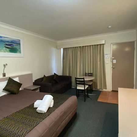 Sapphire City Motor Inn Inverell Buitenkant foto