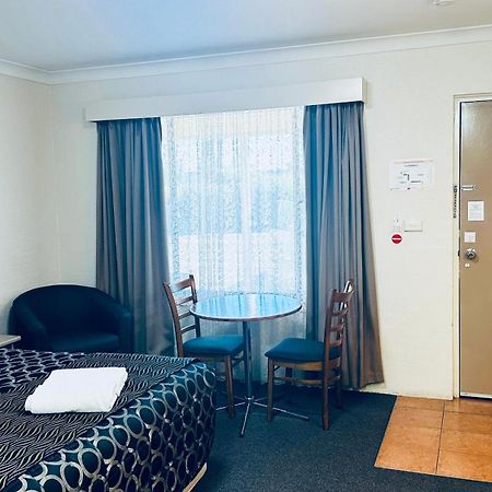 Sapphire City Motor Inn Inverell Buitenkant foto