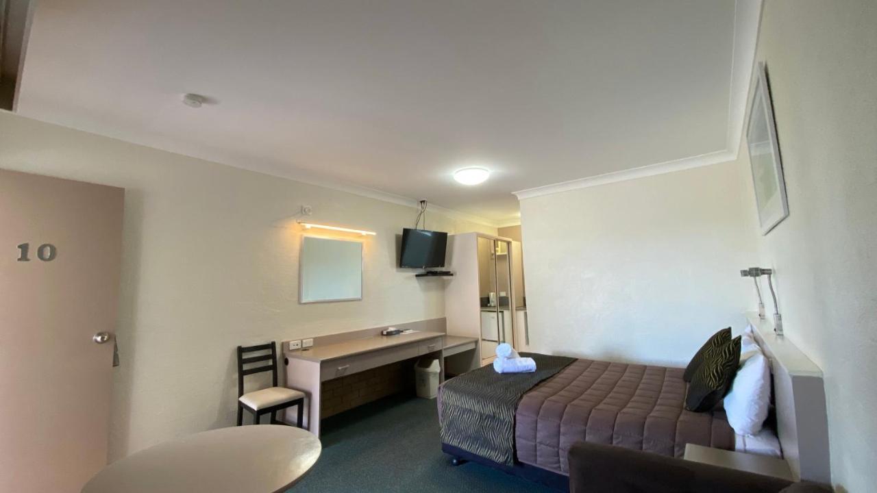 Sapphire City Motor Inn Inverell Buitenkant foto