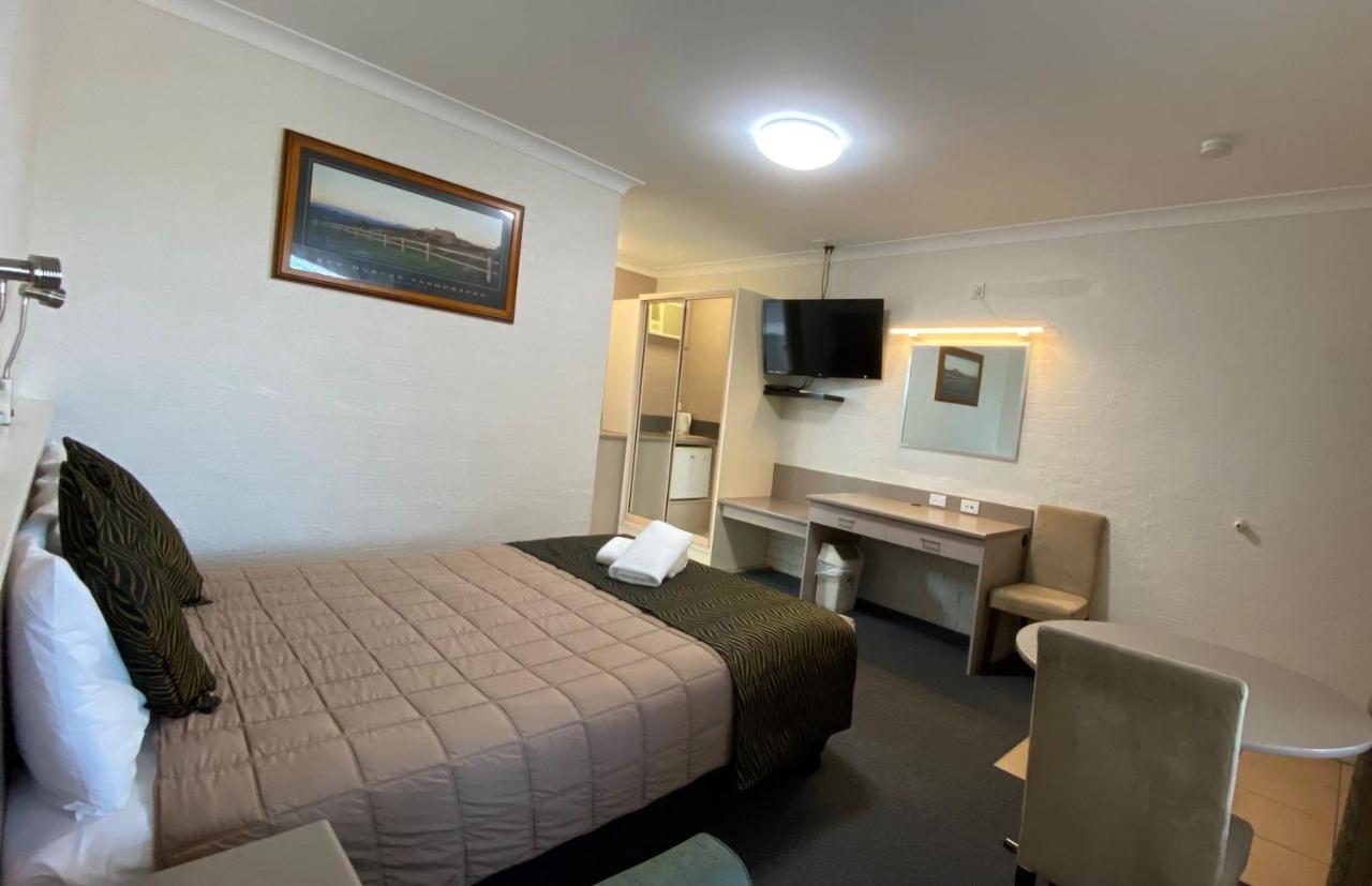Sapphire City Motor Inn Inverell Buitenkant foto