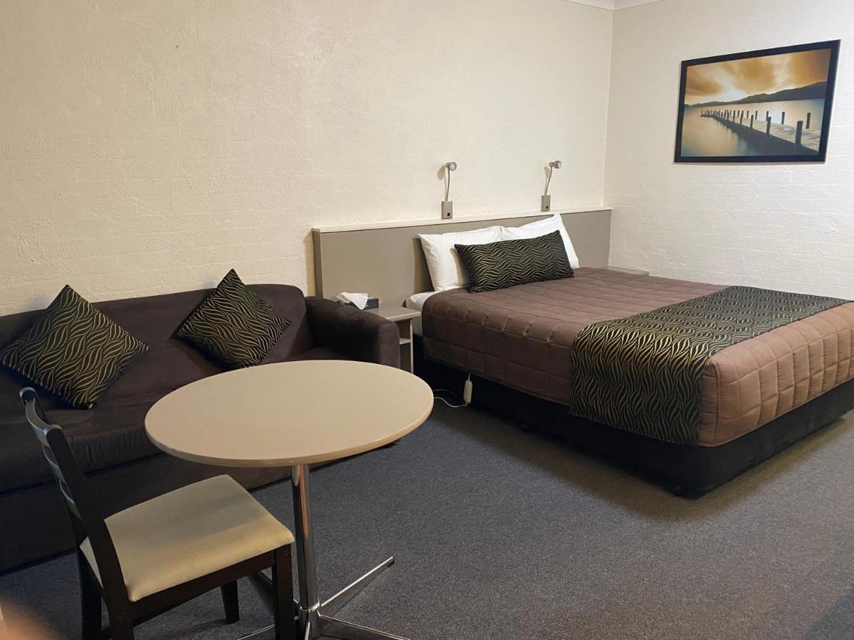 Sapphire City Motor Inn Inverell Buitenkant foto