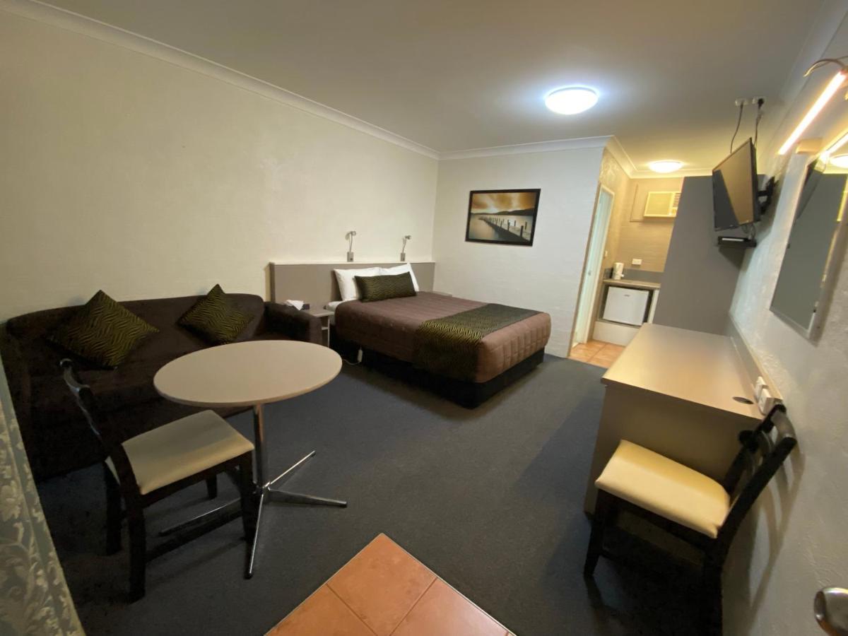 Sapphire City Motor Inn Inverell Buitenkant foto