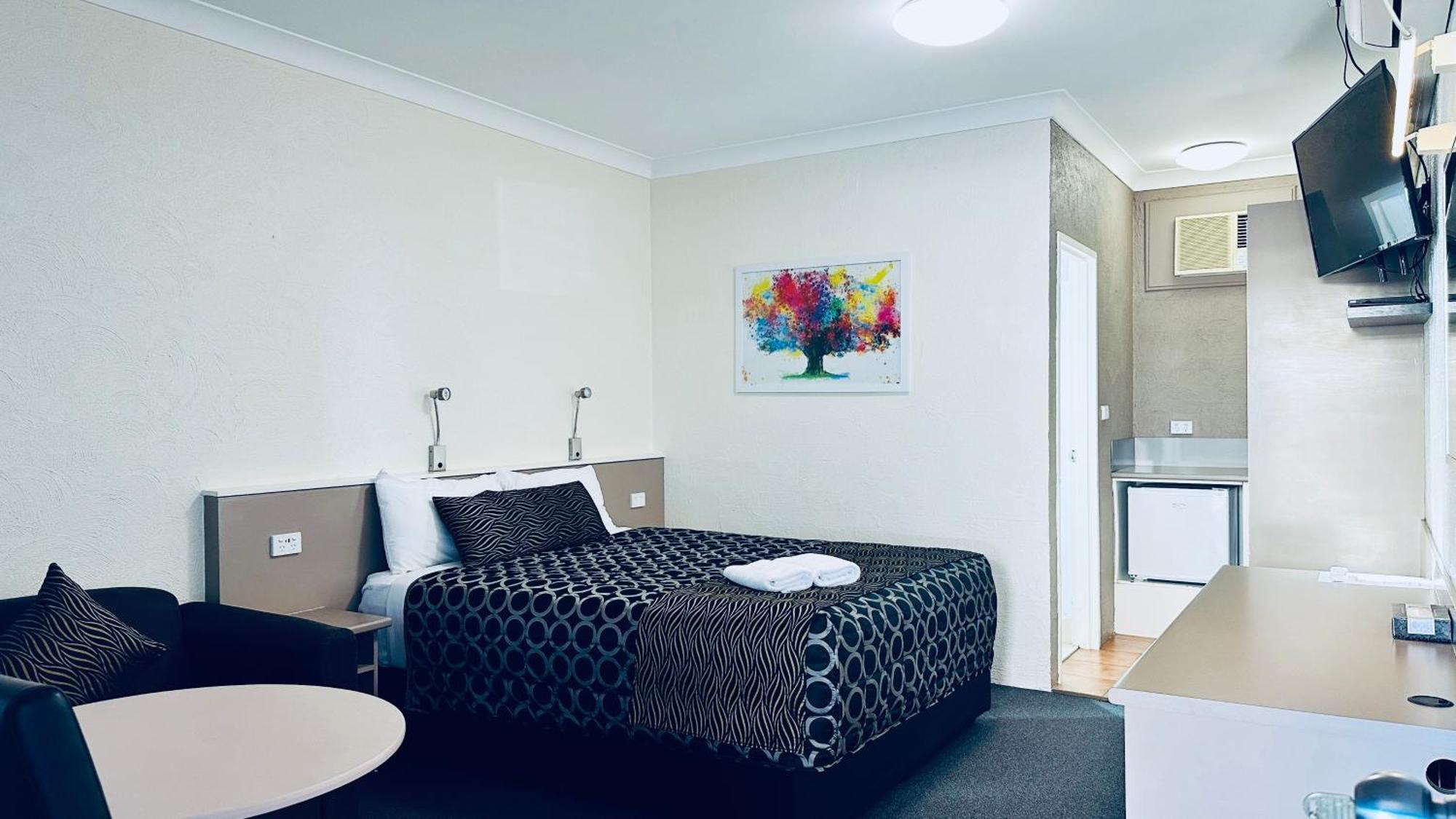 Sapphire City Motor Inn Inverell Buitenkant foto