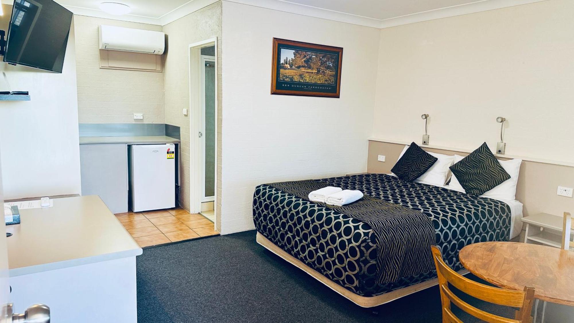 Sapphire City Motor Inn Inverell Buitenkant foto