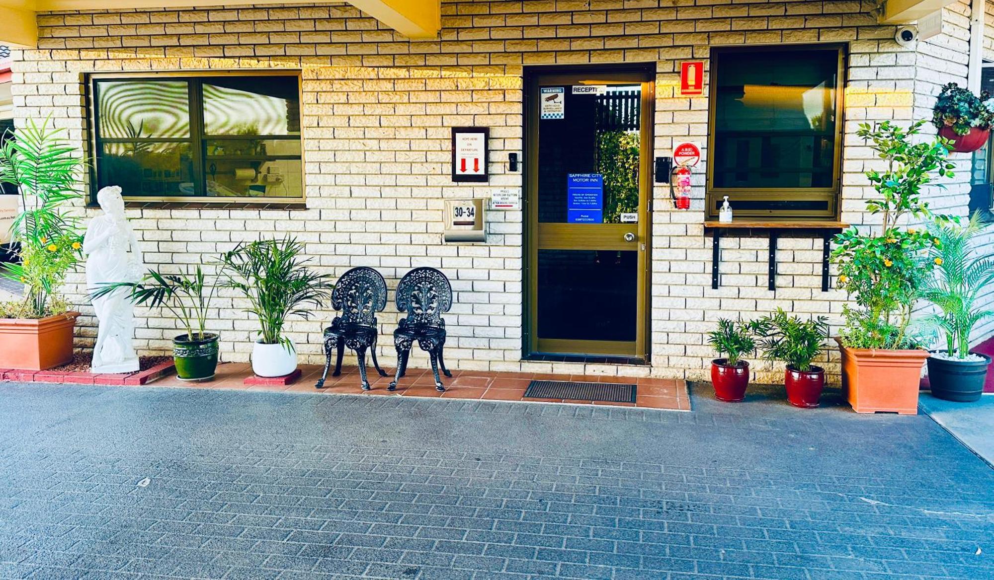 Sapphire City Motor Inn Inverell Buitenkant foto